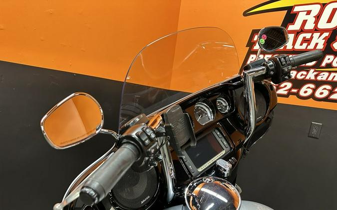 2015 Harley-Davidson® FLHXS - Street Glide® Special