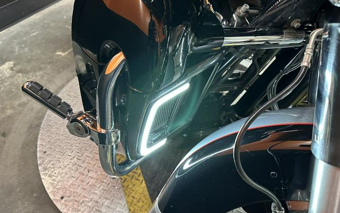 2015 Harley-Davidson® FLHXS - Street Glide® Special
