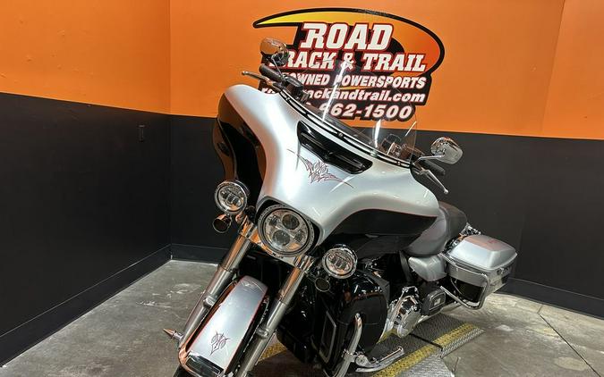 2015 Harley-Davidson® FLHXS - Street Glide® Special