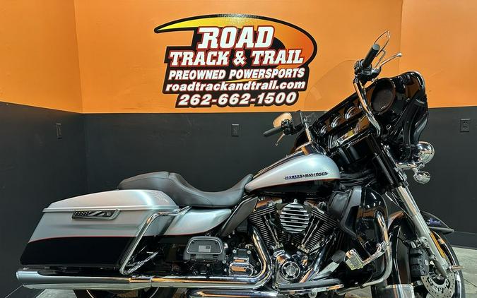 2015 Harley-Davidson® FLHXS - Street Glide® Special