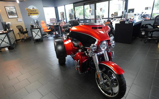 2021 Harley-Davidson CVO Tri Glide FLHTCUTGSE