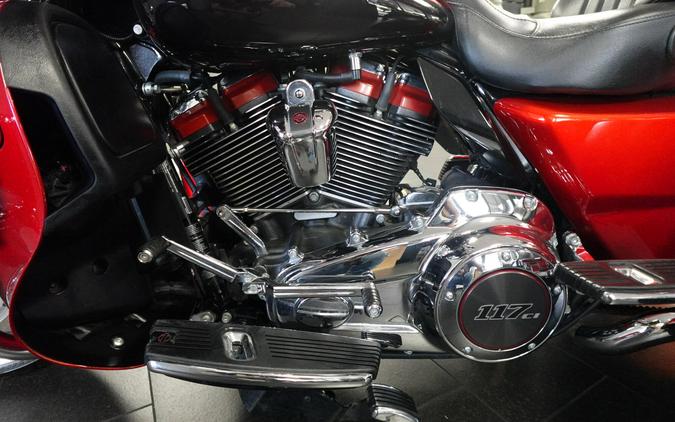 2021 Harley-Davidson CVO Tri Glide FLHTCUTGSE