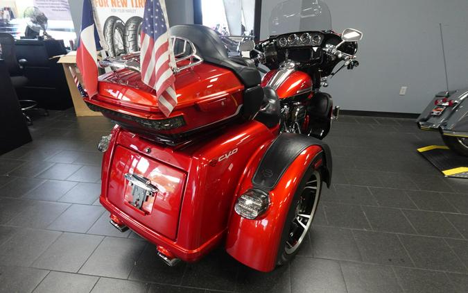 2021 Harley-Davidson CVO Tri Glide FLHTCUTGSE