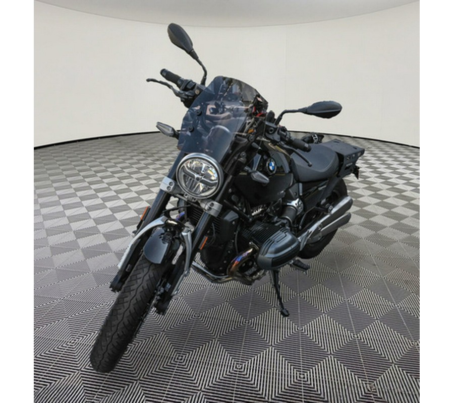 2024 BMW R 12 Blackstorm Metallic