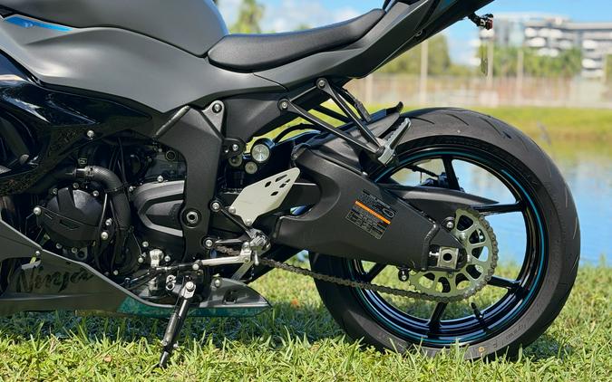 2025 Kawasaki Ninja® ZX™-6R