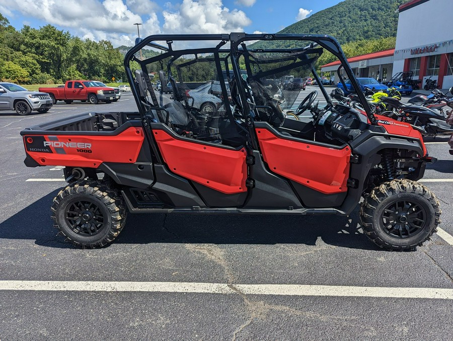 2023 Honda PIONEER 1000-6 Deluxe Crew