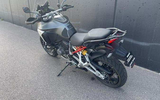 2022 Ducati Multistrada V4S Aviator Grey / Spoked Wheels