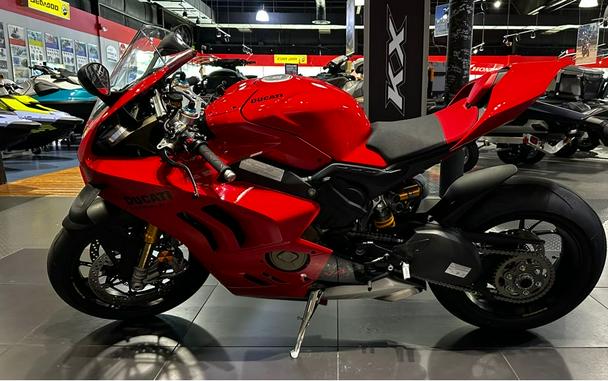 2024 Ducati Panigale V4 S