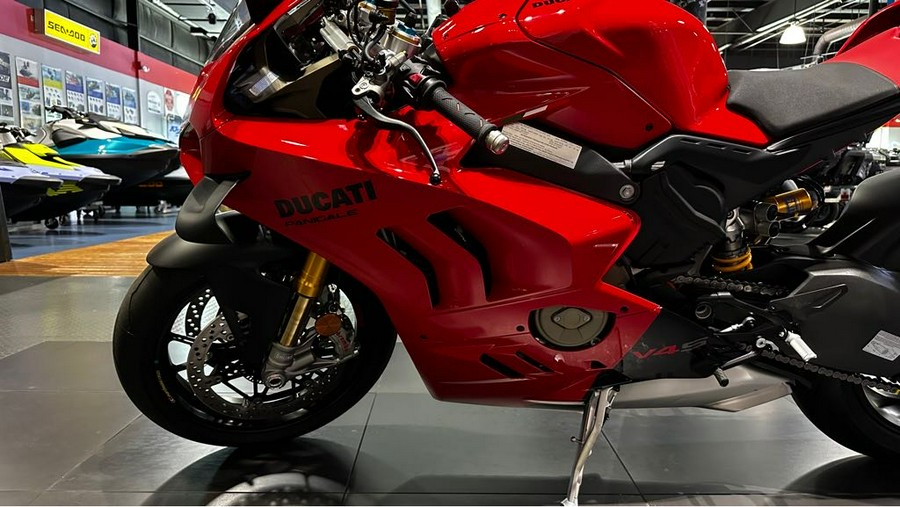 2024 Ducati Panigale V4 S