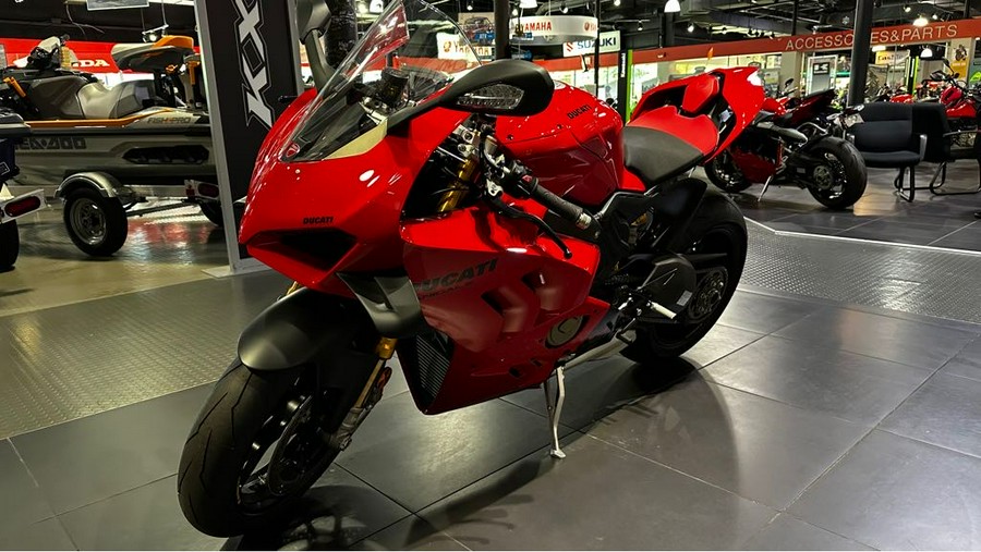 2024 Ducati Panigale V4 S