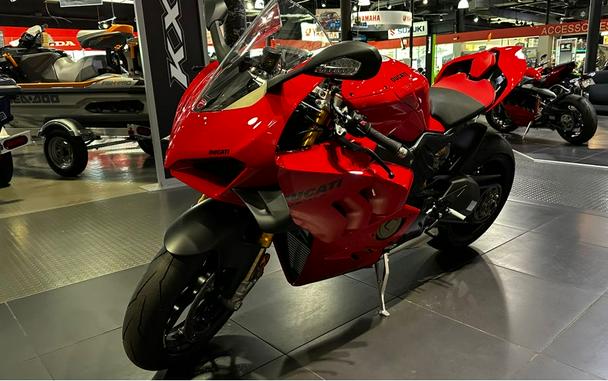 2024 Ducati Panigale V4 S