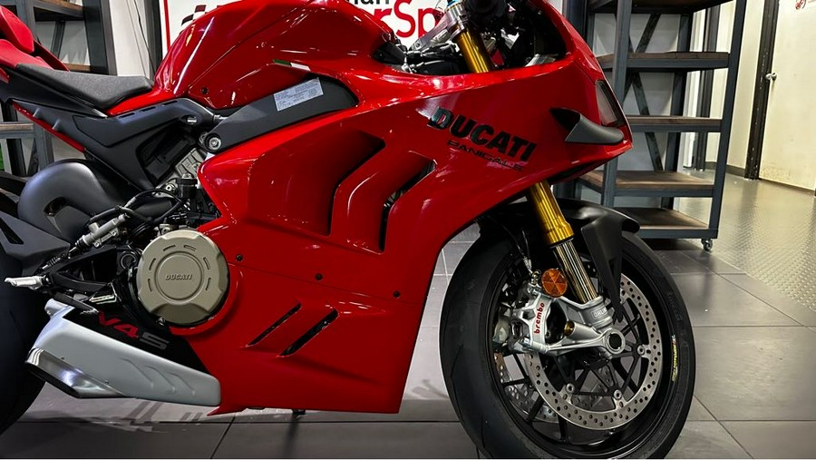 2024 Ducati Panigale V4 S