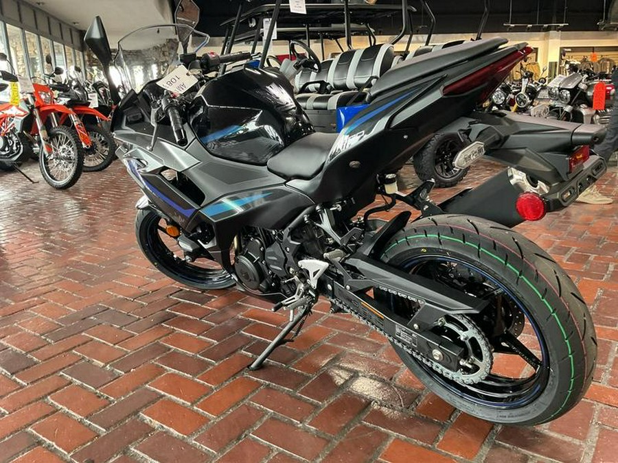 2025 Kawasaki Ninja® 500 SE ABS