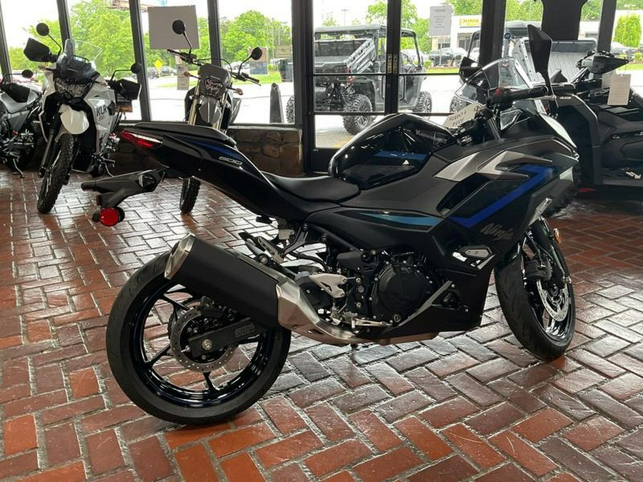 2025 Kawasaki Ninja® 500 SE ABS