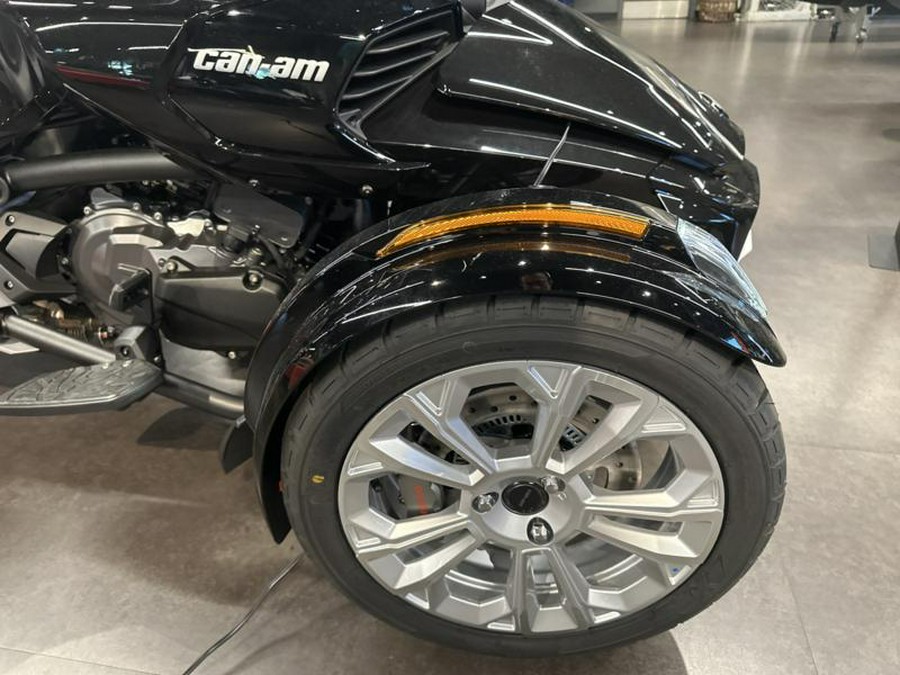 2025 Can-Am® Spyder F3 Limited Platine Wheels