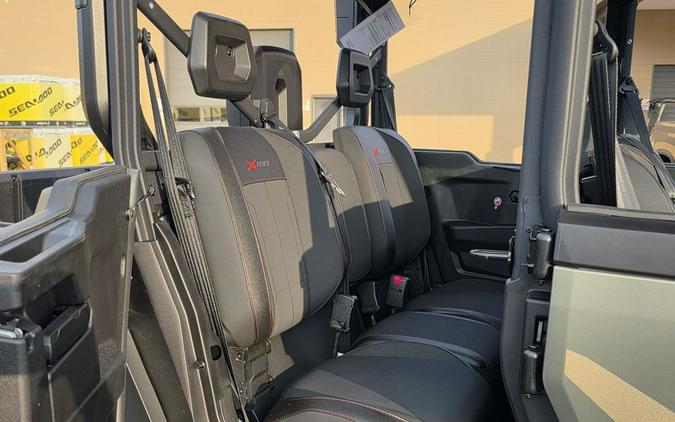 2026 Can-Am Defender MAX X mr with Half Doors HD11