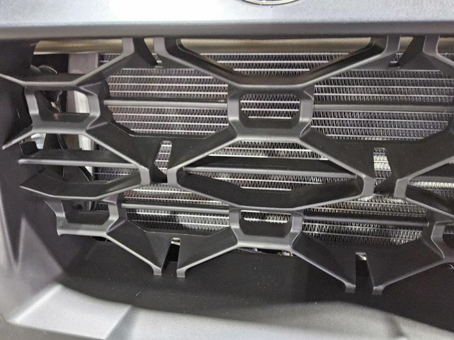 2026 Can-Am® Outlander X mr 1000R Granite Grey