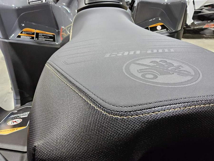 2026 Can-Am® Outlander X mr 1000R Granite Grey