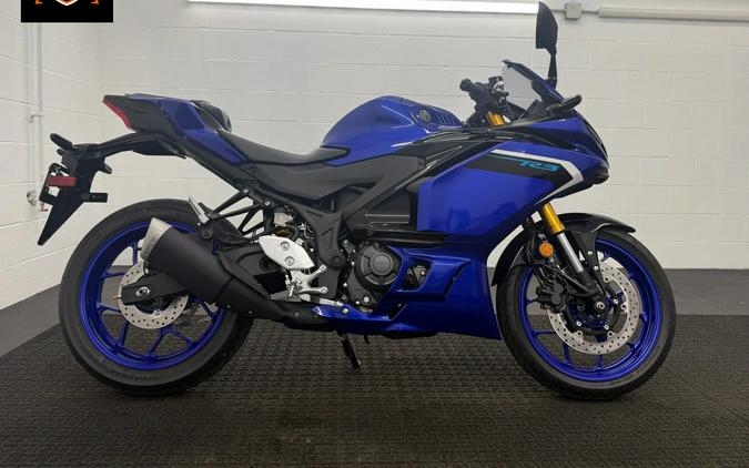 2025 Yamaha YZF-R3