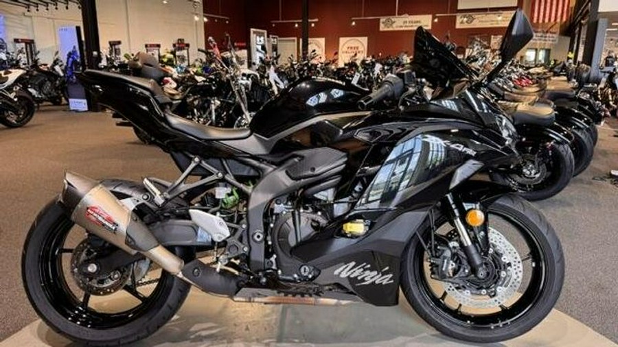 Used 2024 Kawasaki Ninja ZX-4RR
