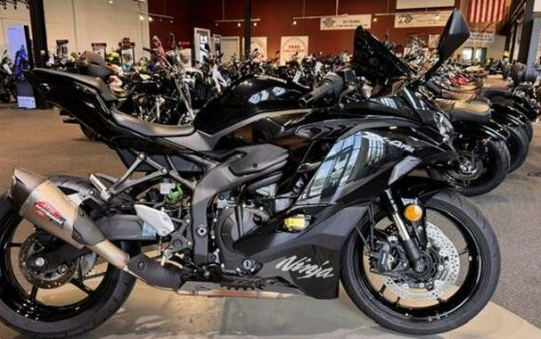 Used 2024 Kawasaki Ninja ZX-4RR