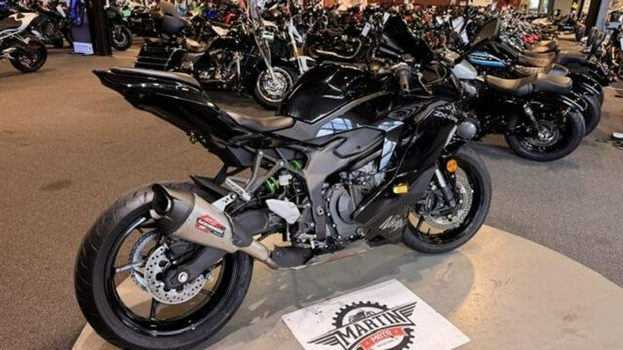 Used 2024 Kawasaki Ninja ZX-4RR