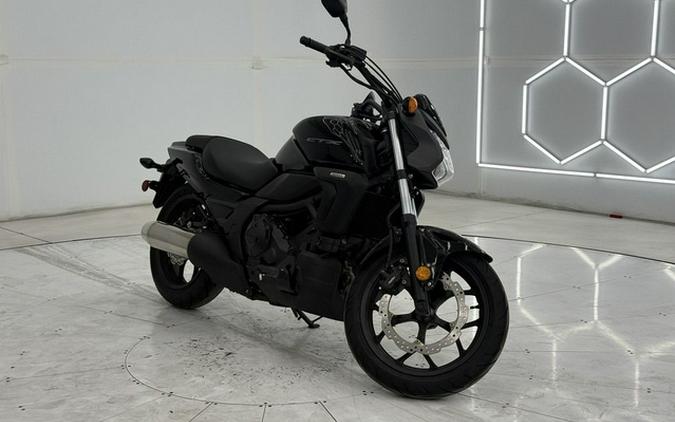 2014 Honda CTX 700N