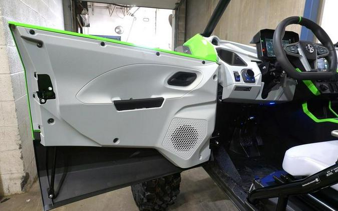 2026 Kawasaki Teryx®4 H2 Deluxe eS