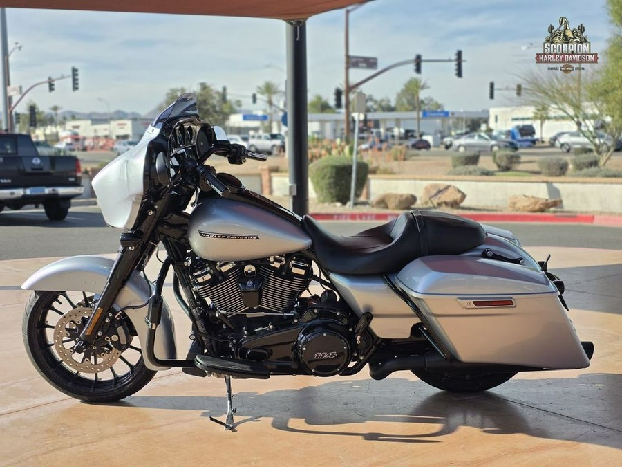 2019 Harley-Davidson® FLHXS - Street Glide® Special