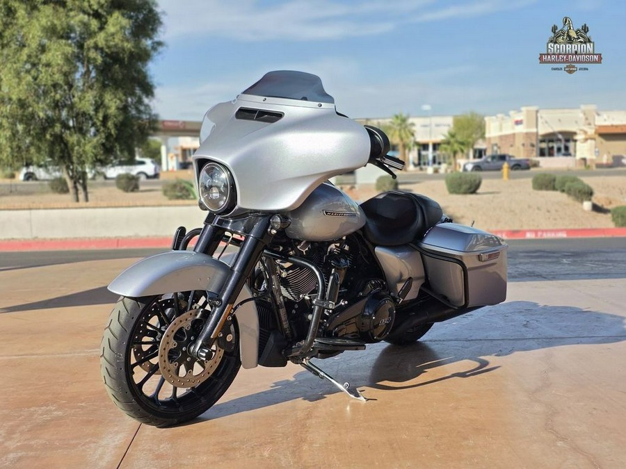 2019 Harley-Davidson® FLHXS - Street Glide® Special