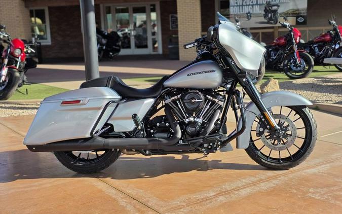 2019 Harley-Davidson® FLHXS - Street Glide® Special