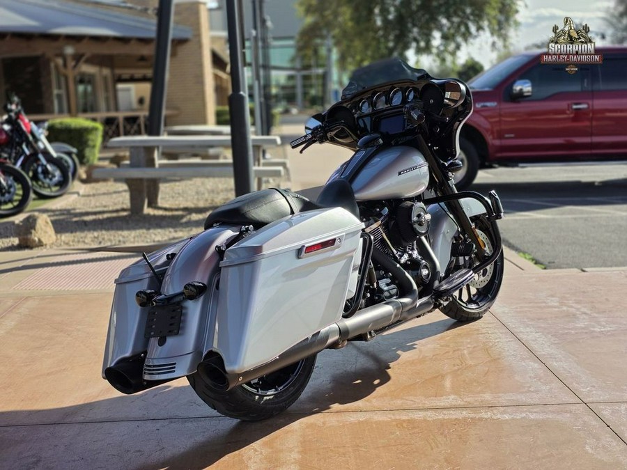 2019 Harley-Davidson® FLHXS - Street Glide® Special