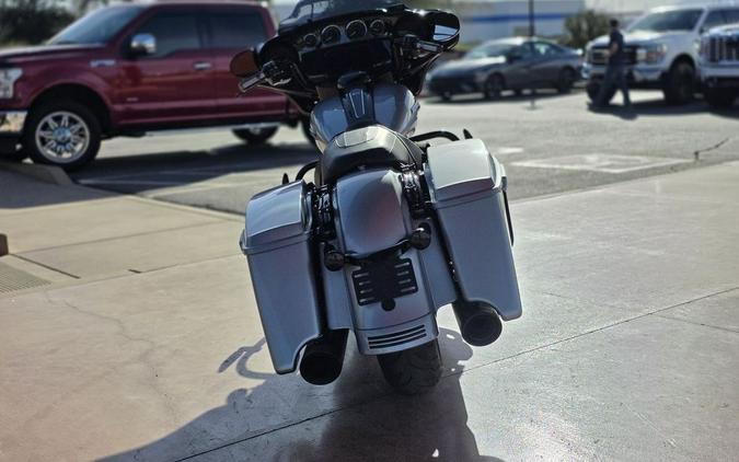 2019 Harley-Davidson® FLHXS - Street Glide® Special