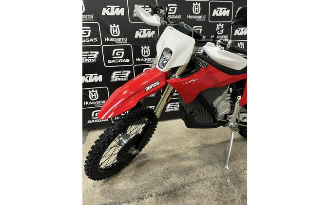 2025 Varg EX Alpha 80 HP - Stark Future