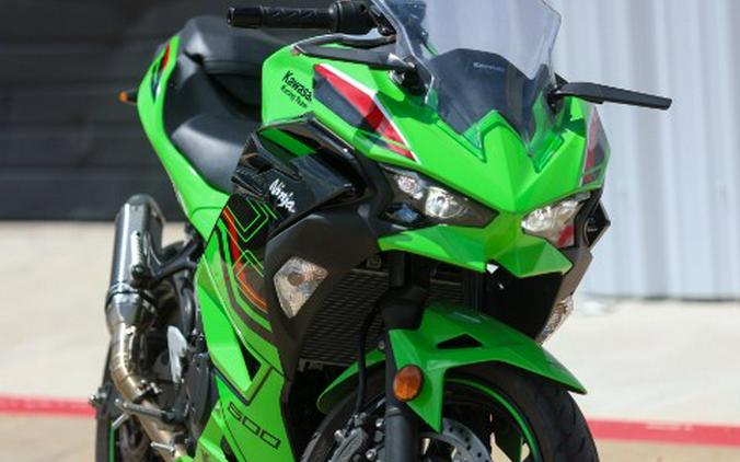 2024 Kawasaki Ninja 500 KRT Edition