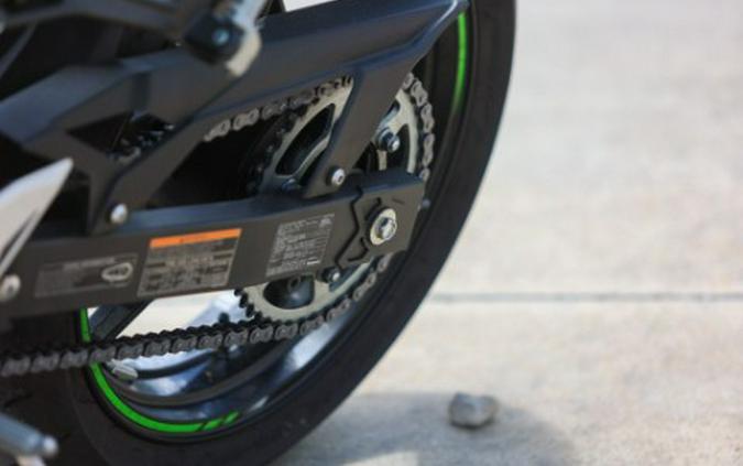 2024 Kawasaki Ninja 500 KRT Edition