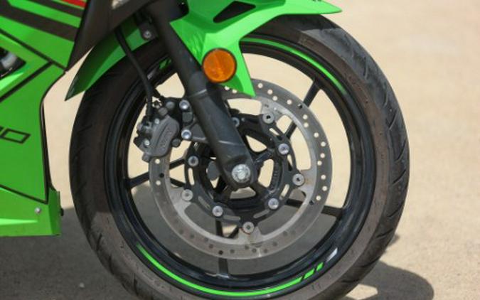 2024 Kawasaki Ninja 500 KRT Edition