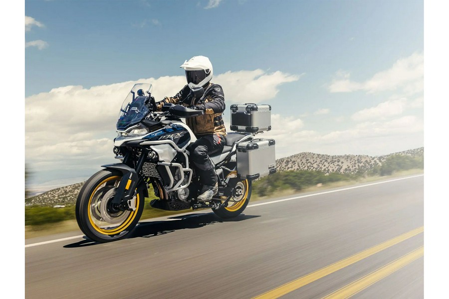 2025 CFMOTO Ibex 800 E