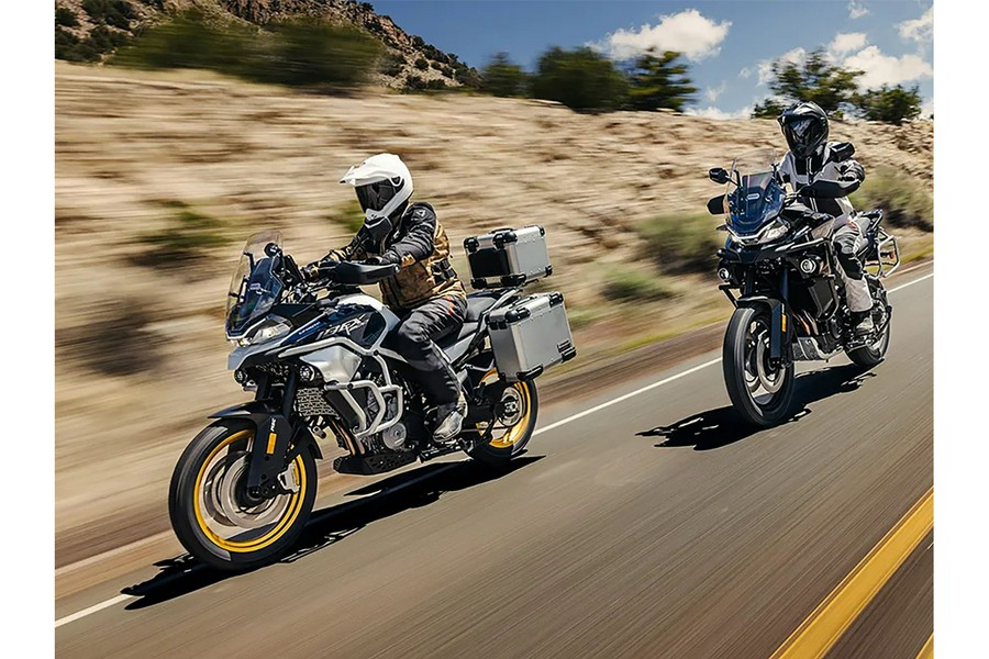 2025 CFMOTO Ibex 800 E