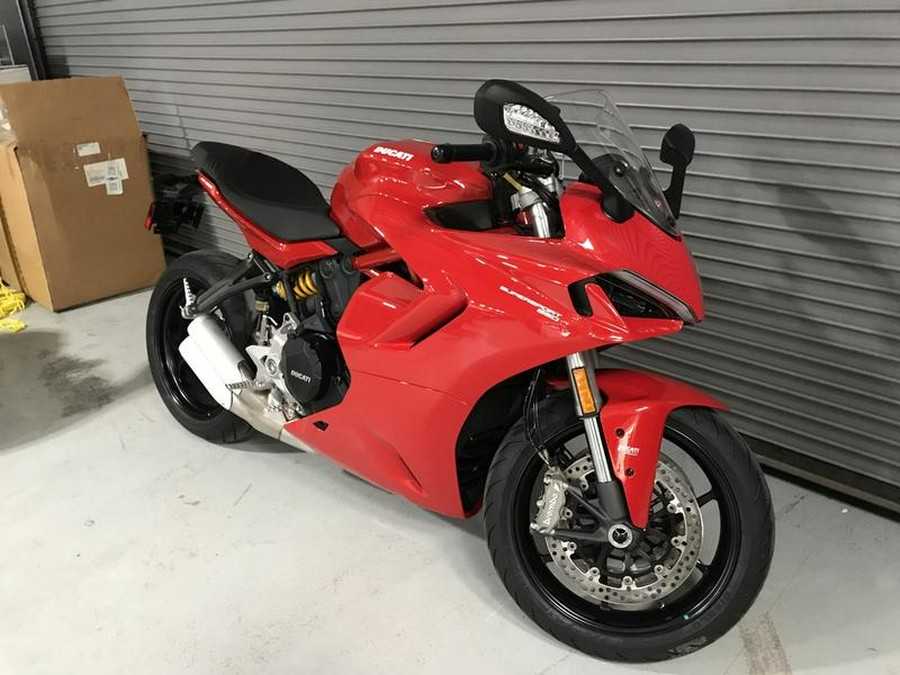 2024 Ducati Supersport 950 Red