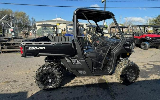 2024 Can-Am® Defender XT HD10