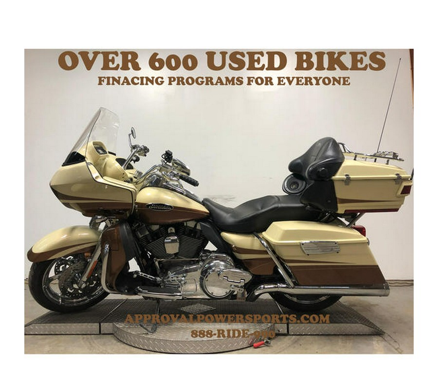 2011 Harley-Davidson® FLTRUSE - CVO™ Road Glide® Ultra