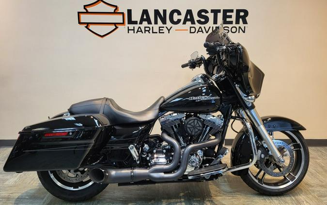 2016 Harley-Davidson® Street Glide® Special Vivid Black FLHXS