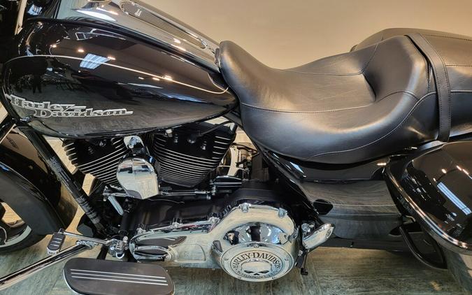 2016 Harley-Davidson® Street Glide® Special Vivid Black FLHXS
