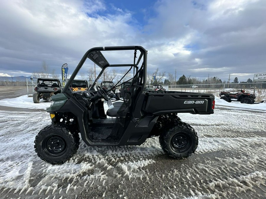 2024 Can-Am® Defender HD9