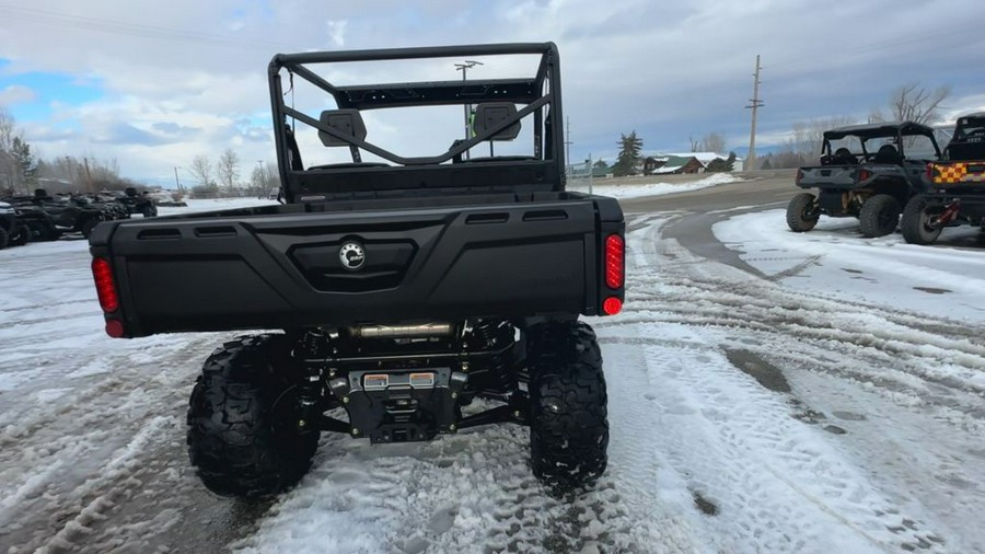 2024 Can-Am® Defender HD9