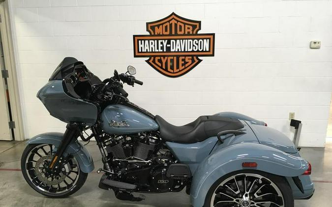 2024 Harley-Davidson® FLTRT - Road Glide® 3