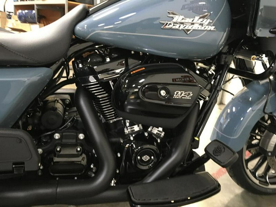 2024 Harley-Davidson® FLTRT - Road Glide® 3