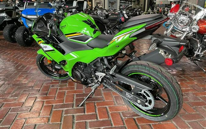 2025 Kawasaki Ninja® 500 SE ABS