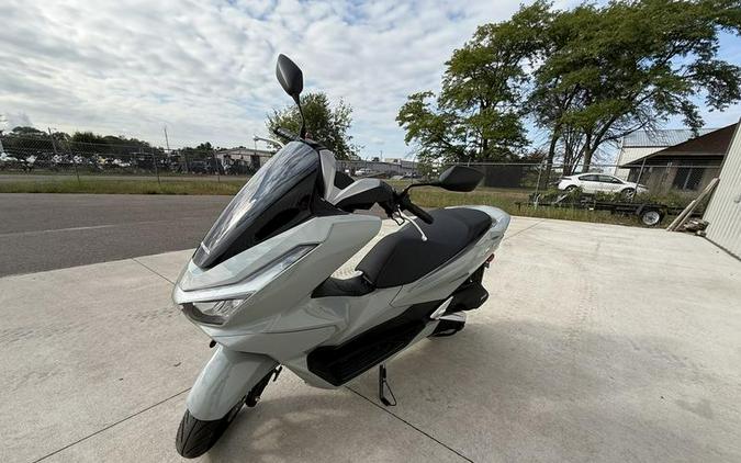 2025 Honda® PCX